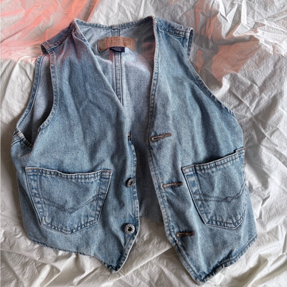 Vintage Gap Light Wash CROPPED Denim Vest with Front Pockets - Picture 2 of 7